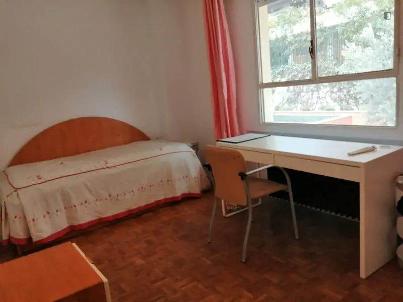 Habitacion Individual Piso Compartido 18-40 Años