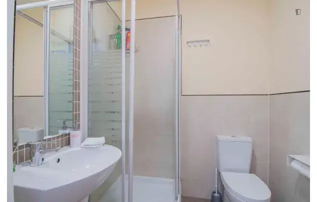 Alquiler Apartamento 2 Dormitorios Granada 3-24 Meses