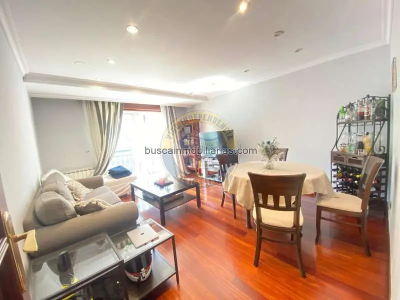 Apartamento en venta Vigo 78m2 2 habitaciones garaje trastero