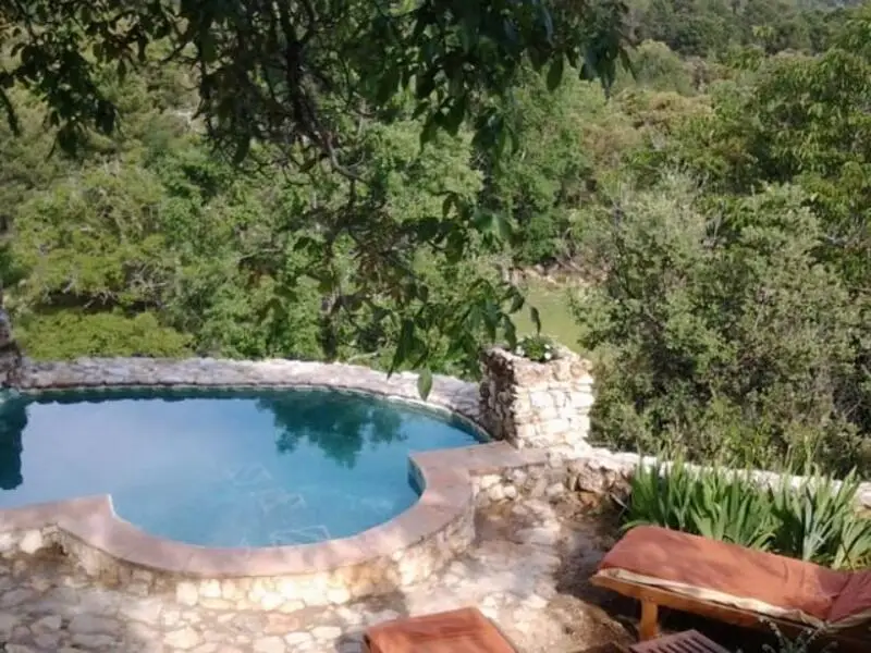 Casa de Campo en Cazorla con 3 Casas de Invitados y Sistema Off-Grid