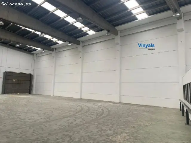 Nave Industrial Diafana 820m2 Dos Patios Acceso Trailers