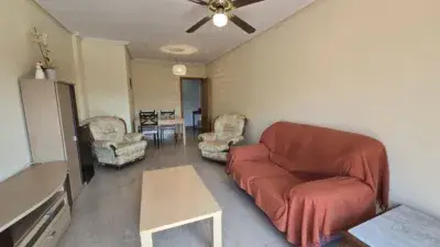 Apartamento en Almorad	
	
	
	
	
	
	
í: 3 dormitorios, cocina equipada