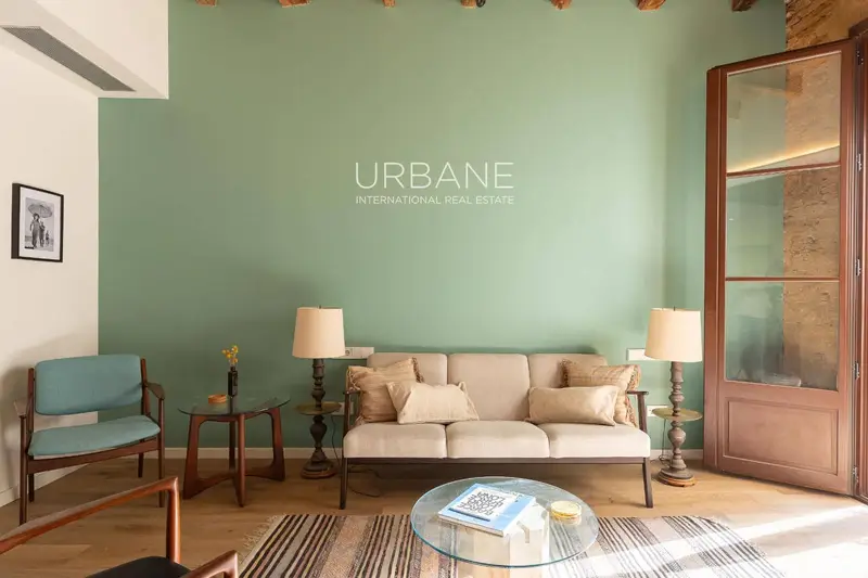 Apartamento de Lujo en el Born, Barcelona: 2 Dormitorios, Terraza