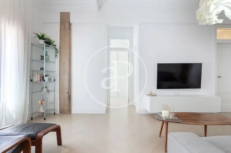 Piso en Alquiler Valencia El Caba	nal 140m2 4 Dormitorios 2 Ba	nos