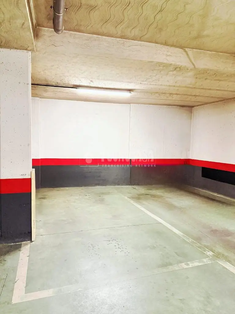 Plaza de Garaje en Venta Legan	 s Centro 10m2