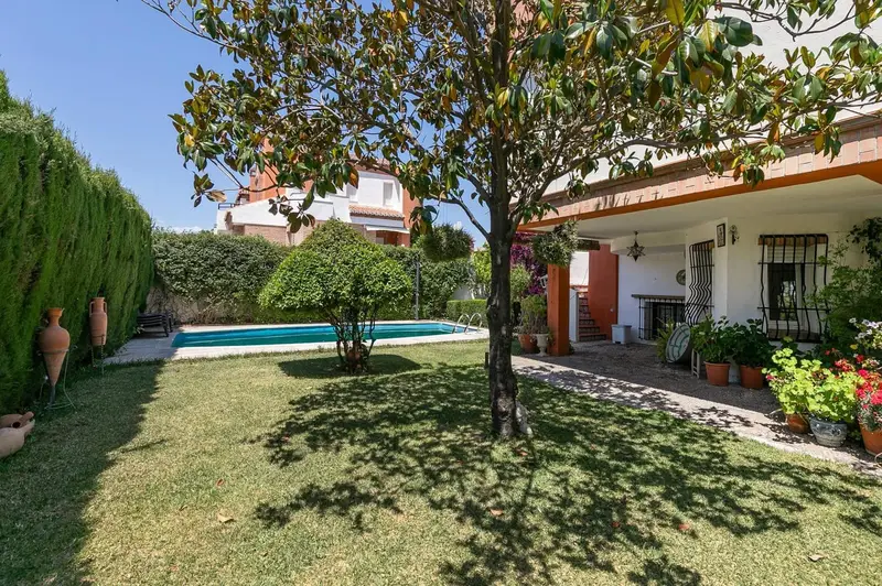 Chalet en Venta en Ogíjares Granada