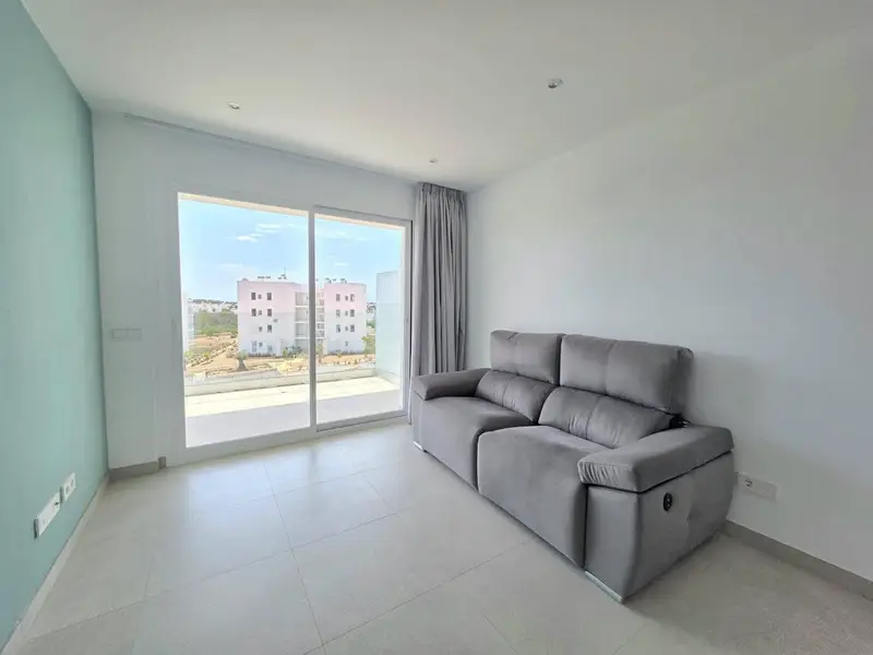 Atico en Cala d Or, Mallorca: Apartamento nuevo con piscina y vistas