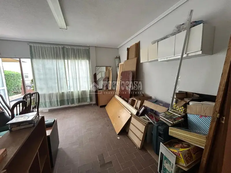 Local comercial en venta en Loeches