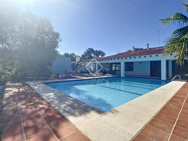 Villa de Lujo en Menorca Mas de 1000m2 Cerca de Playas
