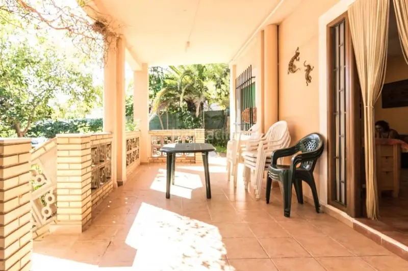 Chalet Rustico en Venta Llombai Valencia
