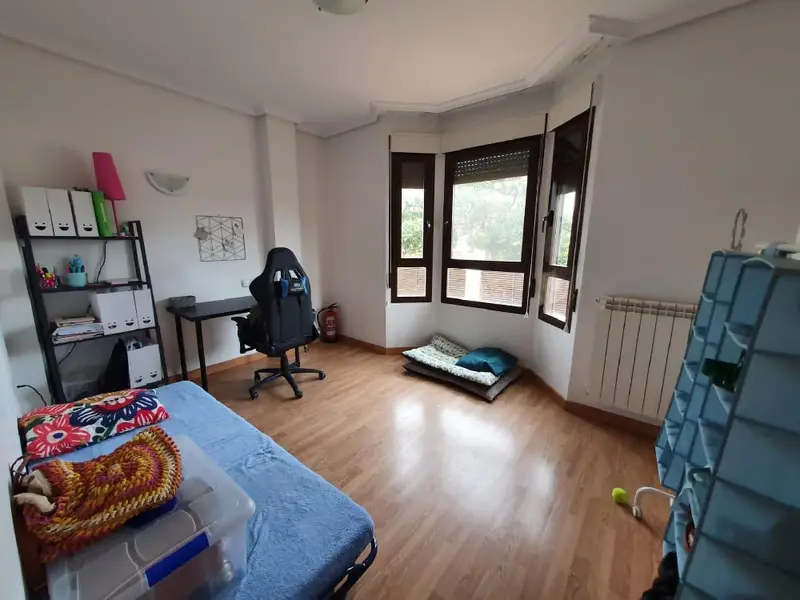 Venta Adosado 255m2 Aguas Nuevas 4 Dorm 3 Baños Jardin Terraza