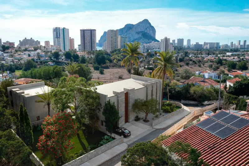 Venta Villa Lujo Calpe 3 Dormitorios Piscina Privada Vistas Mar
