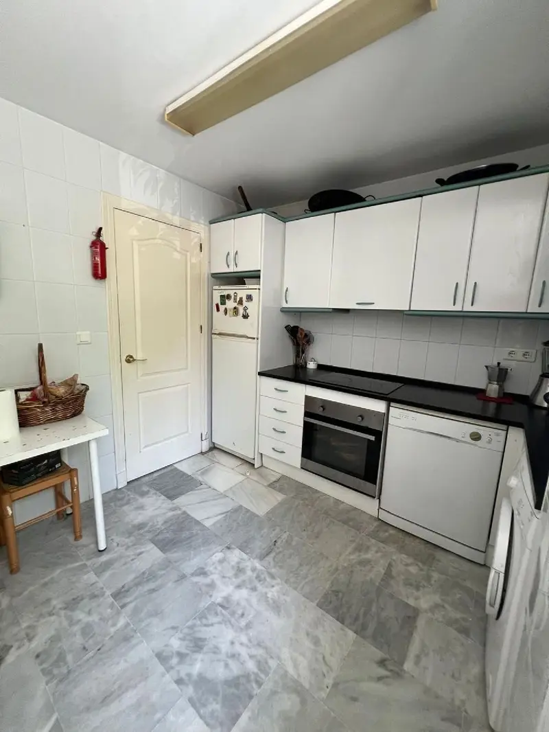 Alquiler Piso con Terraza en Paraiso Benamara Estepona