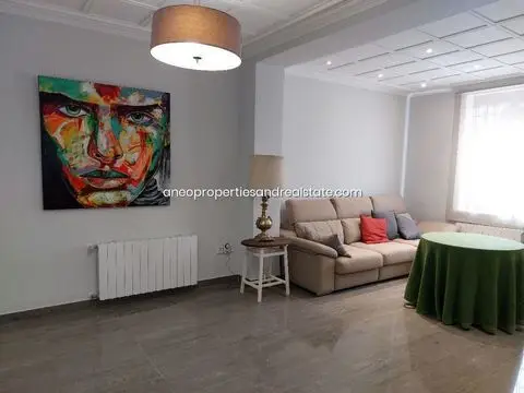 Casa Adosada Reformada 5 Dormitorios Monóvar