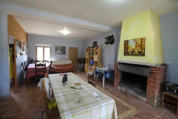 Casa Rural con 15000m2 de Parcela en Alicante
