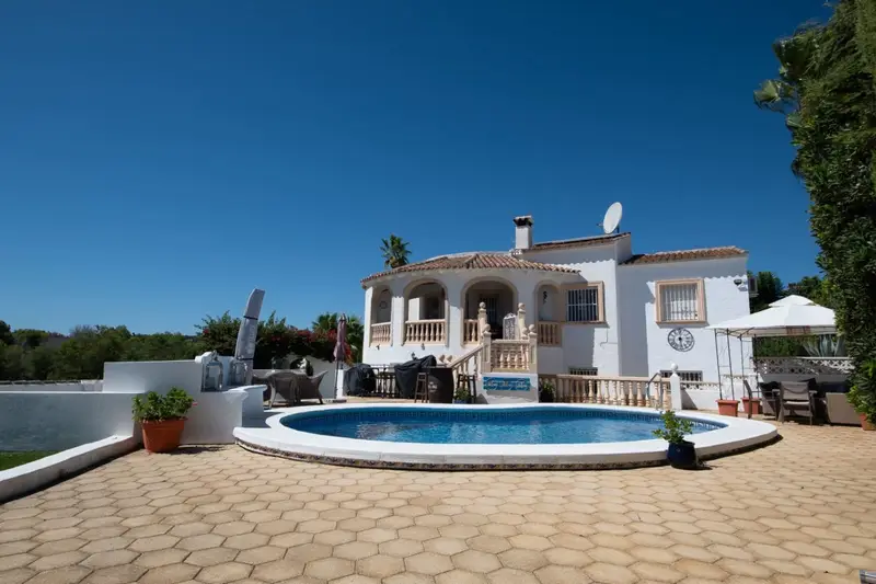 Chalet en venta en Benitachell / Benitatxell, Alicante