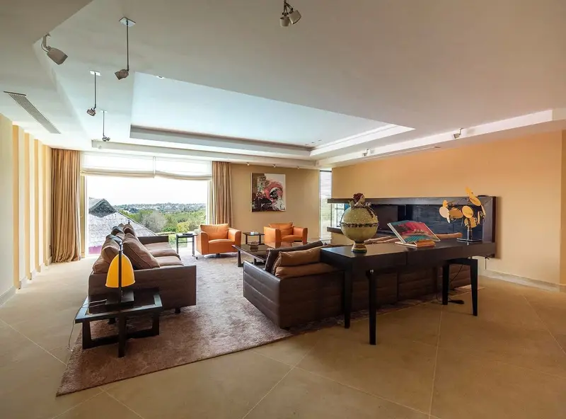 Chalet de Lujo en Sotogrande Alto con Vistas al Mar
