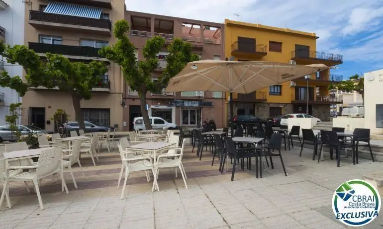 Venta Local Comercial Reformado Centro Roses