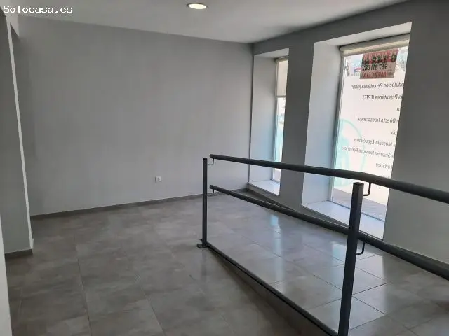 Local Comercial Reformado en Calle Corredera Almansa