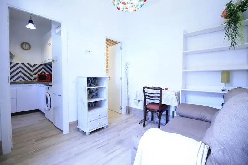 Apartamento en Alquiler Madrid 1 Dormitorio 1 Ba
Atico