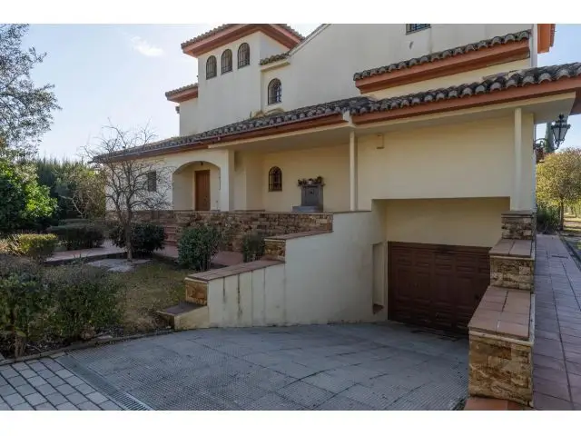 Casa de Lujo con Piscina y Jardines 6 habitaciones