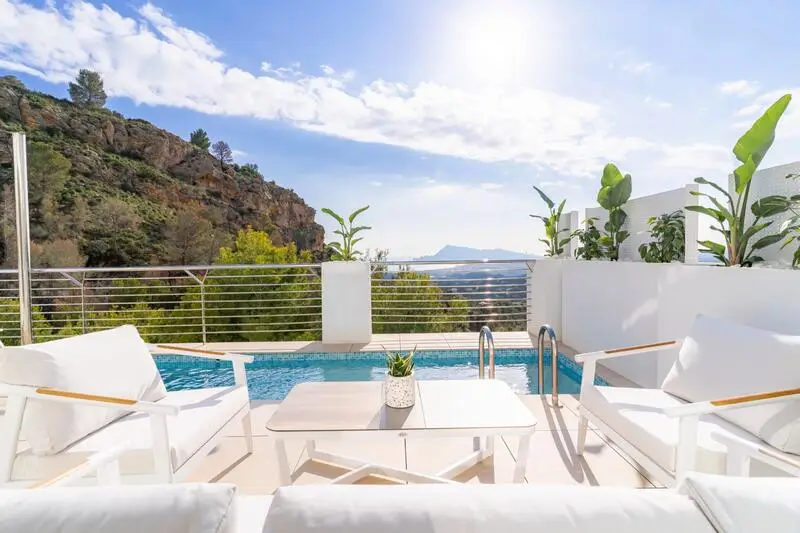 Villa en Altea 4 Dormitorios Piscina y Garaje
