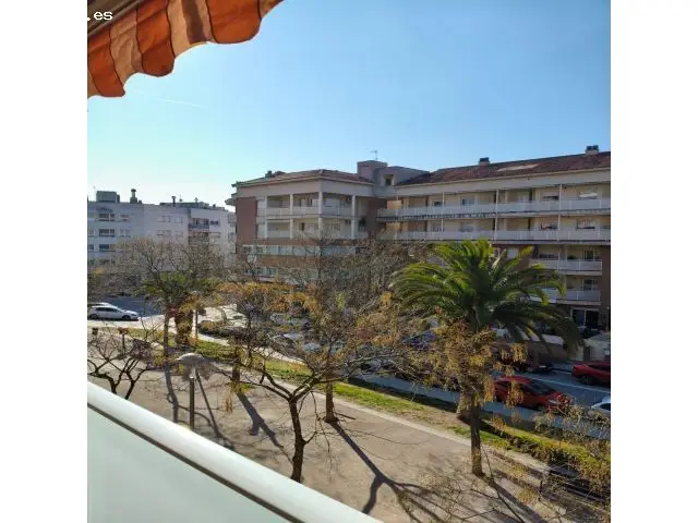Piso Luminoso en Olesa de Montserrat con Terraza y Parking