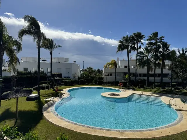 Piso de 3 Dormitorios en venta Nueva Andalucia, España