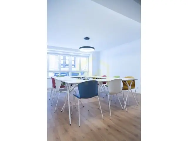 Oficina Muy Centrica En Alquiler.