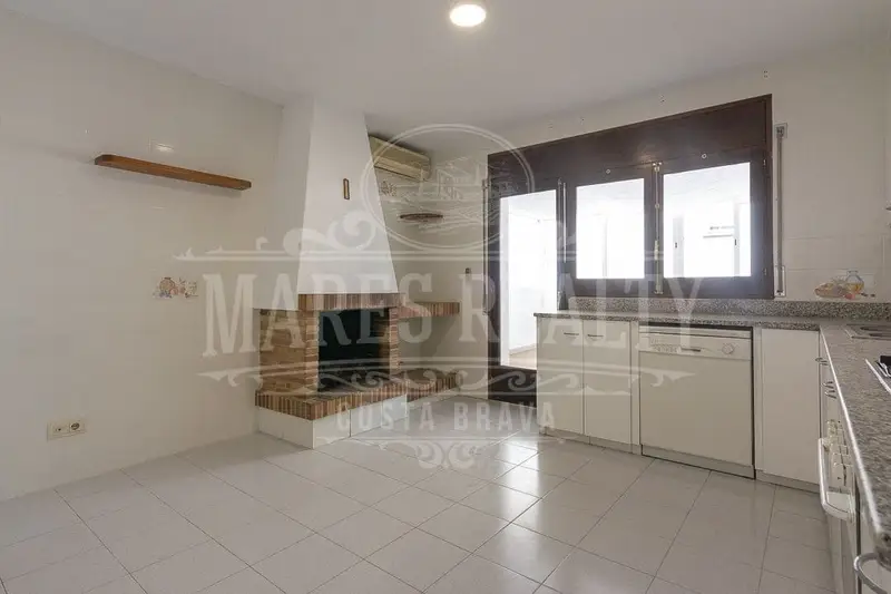 Casa Adosada 220m2 Riudarenes 4 habitaciones Gran Garaje