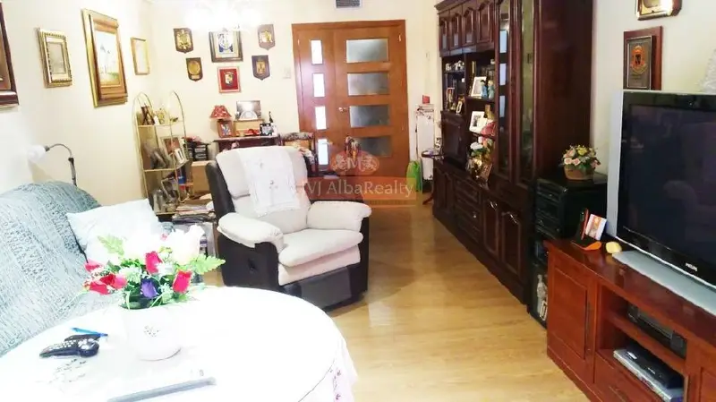 Venta Piso Avenida de Espa	
							 a Centro Albacete