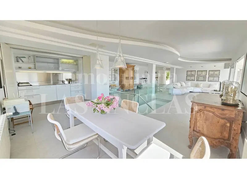 Impresionante Duplex con Vistas al Mar en Santa Eulalia