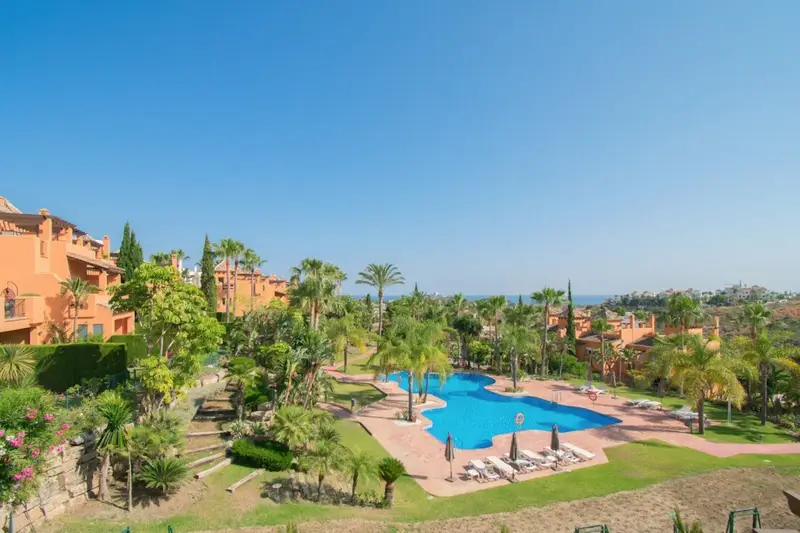 Adosado de 4 Dormitorios en venta Benahavis, España