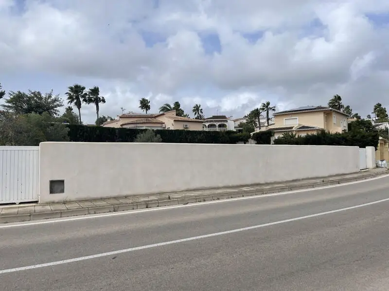Solar en Moraira con Licencia de Obra