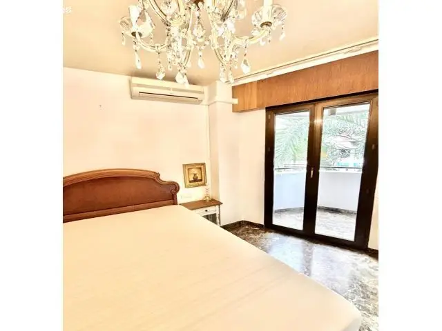 Apartamento en Alquiler Alicante Centro 3 Dormitorios 2 Baños