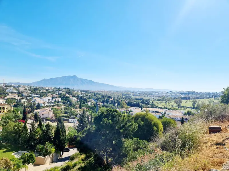 Terreno en Venta Benahavis Vistas al Mar y Golf