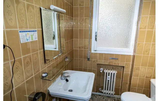 Habitaci
ón 107m
² Madrid Calle Alcal
á Estancia Media Larga