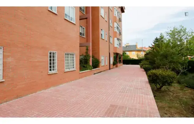 Alquiler Apartamento 5 Dormitorios Alcalá de Henares Estudiantes Trabajadores