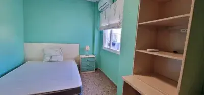 Piso en Alquiler en Silla 130m2 4 Dormitorios 2 Baños