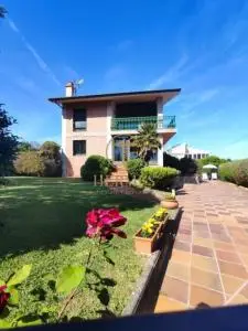 Chalet en Venta Panxon Cerca de la Playa