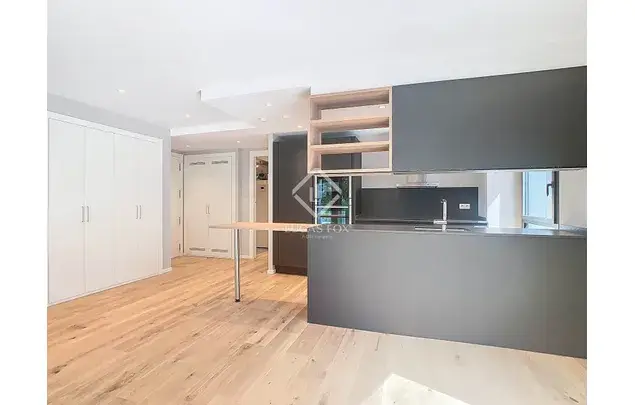 Rent 3 bedroom apartment of 103 m² in Vallmoll