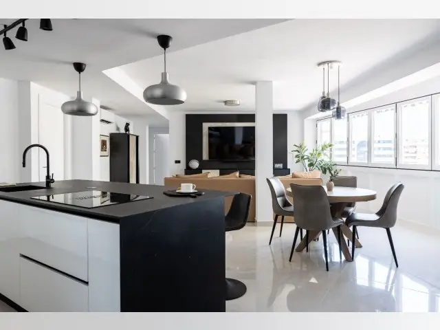 Apartamento 3 Dormitorios Soho Malaga Puerto
