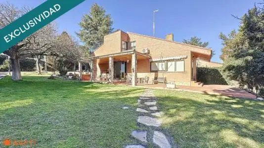 Chalet Pareado Miraval Alalpardo 240m2 4 Dorm 3 Salones