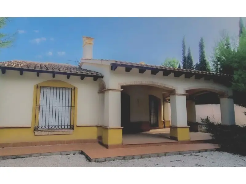 Villa en La Pinilla con Jardin 3 Dormitorios 2 Banos