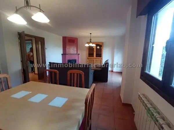 Adosado en Sojuela con Jardin y Garaje