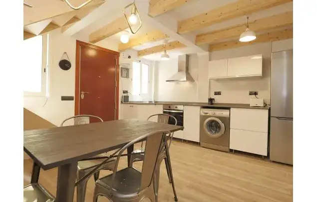 Apartamento 2 Dormitorios 95m² Barcelona cerca Camp Nou