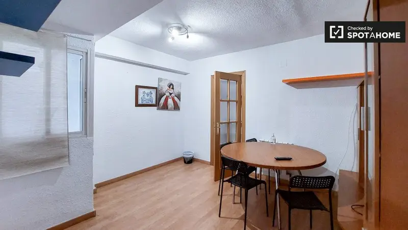 Alquiler Habitacion Valencia Piso 5 Dormitorios