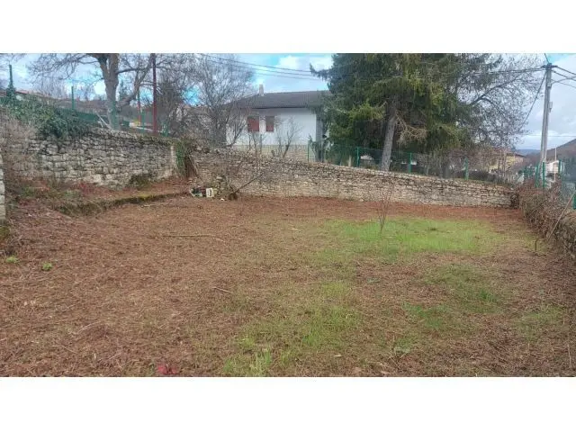 Casa con Jardin para Rehabilitar en Pedrosa