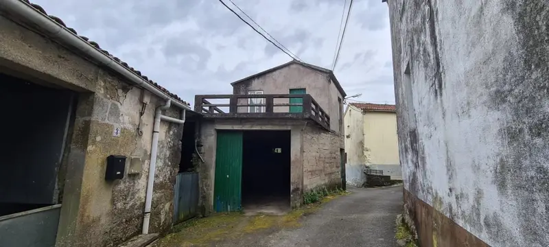 Casa 4 Dormitorios Outes A Reformar