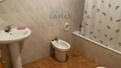Piso en venta Calle Obispo Carvajal